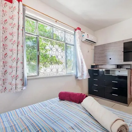 Quarto em residência tranquila e familiar Rio de Janeiro Exterior foto